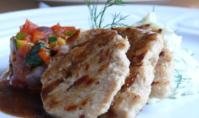 Goody foody chicken style, zelenina ratatatouille a zemiakové pyré s čerstvým kôprom