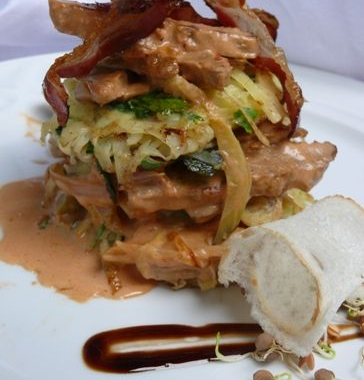 Good foody beef style with traditional "Stroganoff" sauce and potato grows
